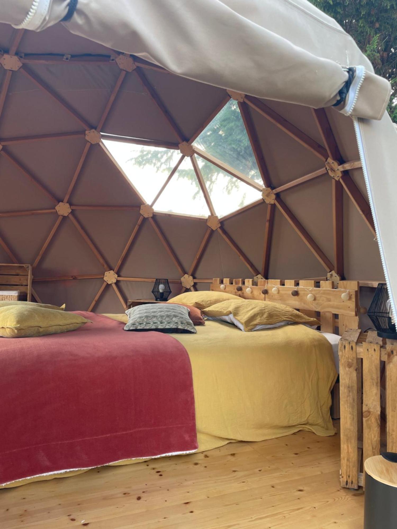 Camping Dôme/insolite/parc Régional Du Pilat 3*